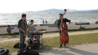 Jazz Trio Busking in Vancouver BC  quotFootprintsquot  English Bay Beach [upl. by Rafat]