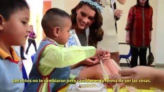 Rolene Strauss Miss Mundo 2014 visita el CAT [upl. by Demmahom320]