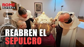 Reabren el sepulcro de Santa Teresa de Ávila 110 años después su cuerpo sigue incorrupto [upl. by Ok110]