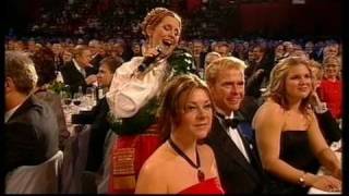 HELEN SJÖHOLM  DU ÄR MIN MAN IDROTTSGALAN 2006 [upl. by Gnilsia]