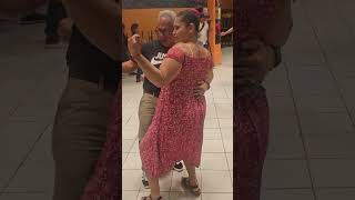 dice la barbarita  youtuberjose1 baile music cumbia [upl. by Inverson]