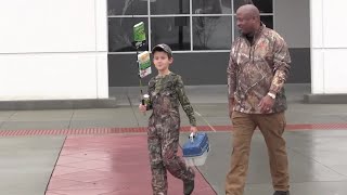 SC sheriff takes Pennsylvania boy shopping for hunting gear [upl. by Hauser633]