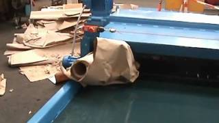 BOA KKS shredder shreds cardboard tubes sheets  KKS shredder verkleint kokers karton [upl. by Kcerred]