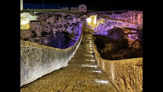 Gravina in Puglia luci accese sul Ponte Acquedotto [upl. by Ilahtan]