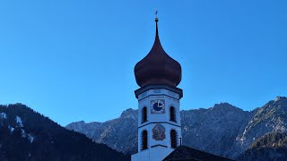 Vandans Vorarlberg Uhrschlag der Pfarrkirche St Johannes der Täufer [upl. by Daniyal]