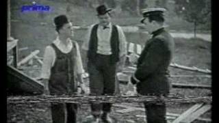 Zapomenutý svět  Laurel a Hardy staví dům [upl. by Ric]