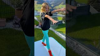 Lia erklärt einen radschlag lernen turnen kidsvideo kidsfun kinder kindervideo havefun [upl. by Kloster]