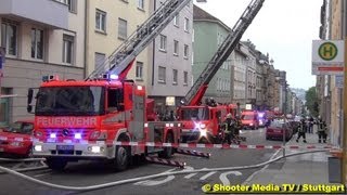 Rauch und Flammen aus Dachgeschoss  2 Alarm Feuerwehr Stuttgart  2 Drehleitern im Einsatz [upl. by Nomolos]