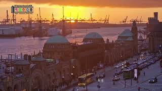 Sonnenuntergang im Hamburger Hafen  Blick von den Landungsbrücken [upl. by Longawa]