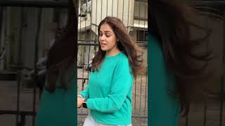 Genelia DSouza Looks Radiant Post Salon Session in Juhu geneliadsouza genelia [upl. by Gilman294]