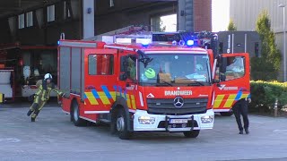 Alarm Meerdere meldingen tegelijkertijd voor Kazerne Noorderlaan  Brandweer met spoed onderweg [upl. by Eentirb]