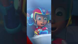 ¡Los Mighty Pups Super Paws salvan el barco de un volcán  PAWPatrol Shorts Español [upl. by Anikehs]