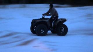 Yamaha Grizzly 700 vs Grizzly 660 drag [upl. by Yellah370]