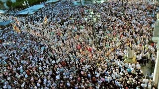 Decenas de miles de personas participan en el desagravio a la Virgen [upl. by Ellah178]