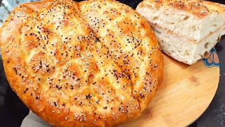 ZO MAAK JE ECHTE TURKSE PIDE TURKSE BROOD RECEPT  Ramadan Recepten [upl. by Gerhan]