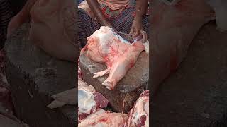 PROFESSIONAL BUTCHER CUTTING MEAT BY TRADITIONAL WAY  SUPER BUTCHERY POWER [upl. by Yeaton]