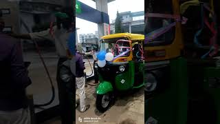 mahindra cng auto yoytubeshorts shorts viralshorts trending vmac04 [upl. by Nylirret320]