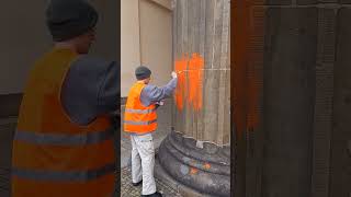 letzegeneration Das Brandenburger Tor bleibt orange [upl. by Noiz886]