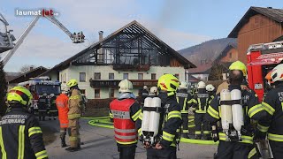 Großbrand eines Bauernhofes im Ortszentrum von Oberwang [upl. by Alag]