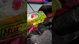 CLEAN YOUR CHAIN WITH THE X3 DIRTY CHAIN MACHINE MUCOFF [upl. by Filide586]