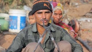 BLACKSMITHS • an Oxlaey SNAP from INDIA • Metal toolmakers [upl. by Bish]