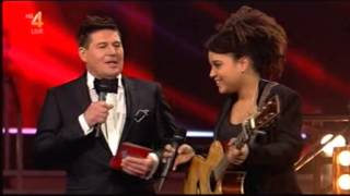 Julia van der Toorn  Oeps I Did It Again  Full final version The Voice Holland 2013 [upl. by Gert903]