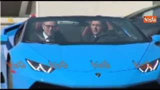 RENZI AL VOLANTE DI UNA LAMBORGHINI [upl. by Talie]