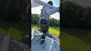 construction roof roofing roofer usa humor contruccion viralvideo roofinglife [upl. by Toolis]