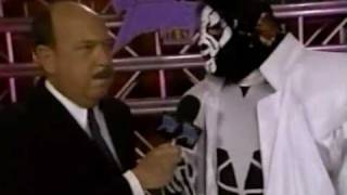 La Parka Speaking English [upl. by Ikceb]