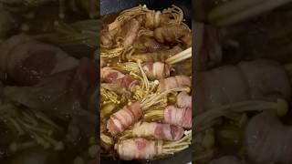 Cooking enoki beef roll 🍄‍🟫🥓 [upl. by Ciapas]