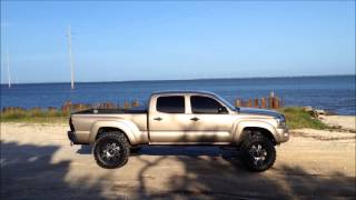 Lifted tacoma in sand [upl. by Claiborne852]