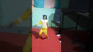 Purani video mere mama ki sadi m danceshortvideo nirman family dance musicsong [upl. by Repsac]