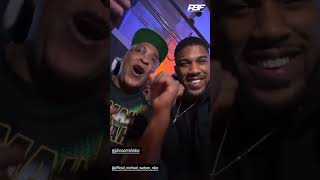 ANTHONY JOSHUA SINGS quotSWEET CAROLINEquot WITH BRITISH BOXING LEGENDS MICHAEL WATSON amp JOHN CONTEH MBE [upl. by Ramal842]