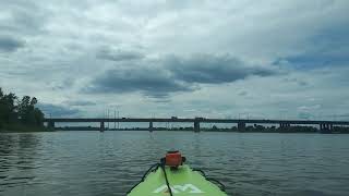 284 De retour dans le kayak sur la rivière de la prairie vers le pont de lautoroute 40 [upl. by Leona]