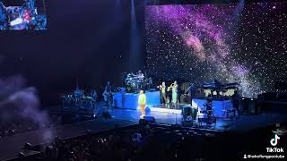 Reasons  Earth Wind amp Fire live at the KFC Yum Center 2024 [upl. by Abbottson]