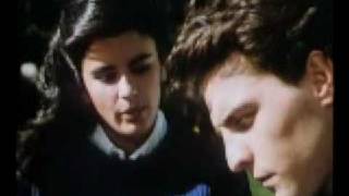 Temblando  Hombres G escenas de Devuélveme a mi chica 1987 [upl. by Toback]