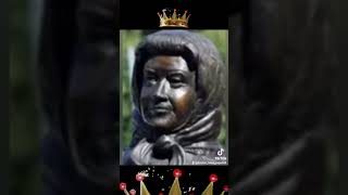 Controversial Statue of Queen Elizabeth II Draws Mixed Reactions in Antrim Gardens [upl. by Attenaej]