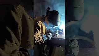 Professional welders 💪😎👍welding soldadura artandcraft music viralvideo trending shorts jefes [upl. by Cnut37]