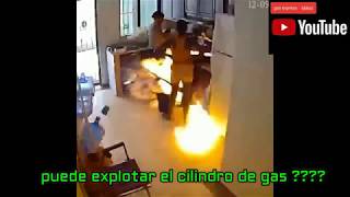 Puede explotar un cilindro para gas [upl. by Josey439]