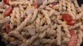 Smaakvolle Pasta salade met kip  Nudel Salat  recepten oum Younes 94 [upl. by Niriam]