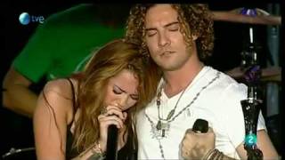 Miley Cyrus Feat David Bisbal When I Look At YouRock In Rio Madrid Live [upl. by Wilen175]