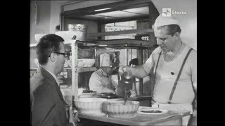 Documentario sulla pizza a Napoli del 1967 [upl. by Baxie528]