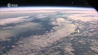 La Tierra vista desde la Estación Espacial Internacional HD 1080 p [upl. by Deroo]