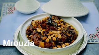 Agneau confit aux épices à la Marocaine Mrouzia [upl. by Llerraj162]