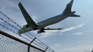 Korean Air 7773B5 landing in Manila runway 06 [upl. by Tremaine]