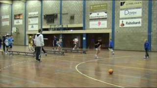 Handbal training Voetenwerk in voorbereiding op 3pas mbv banken [upl. by Darreg]