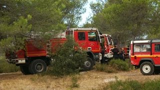 Incendies les BouchesduRhône classées en quotdanger exceptionnelquot [upl. by Mot430]