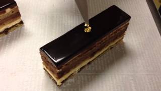 オペラ・チョコレートケーキ作り方〜ケーキカット編〜・【船橋二和向台】 [upl. by Wallache]