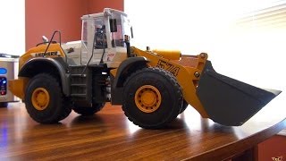 RC ADVENTURES  How it Works  Graupner Liebherr 115 Scale Hydraulic Loader [upl. by Nylyahs]