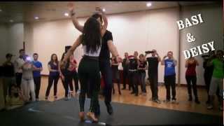 CLASE DE BACHATA BASI Y DEISY CONGRESO BACHATEA 2013 [upl. by Aiselad]